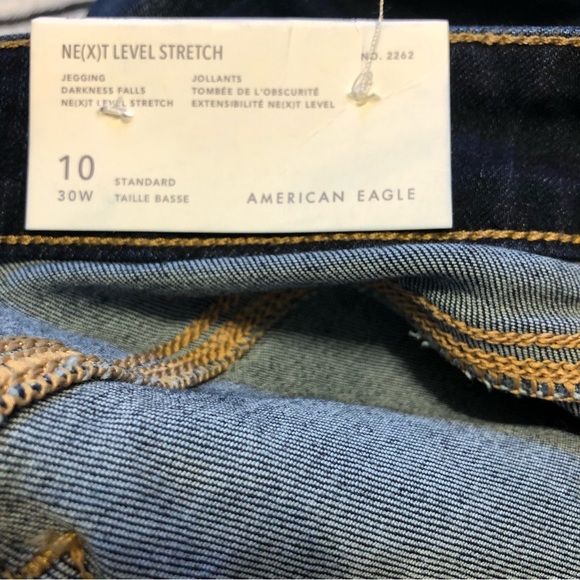 NEW WITH TAGS AMERICAN EAGLE size 10 jeggings - Picture 2 of 4